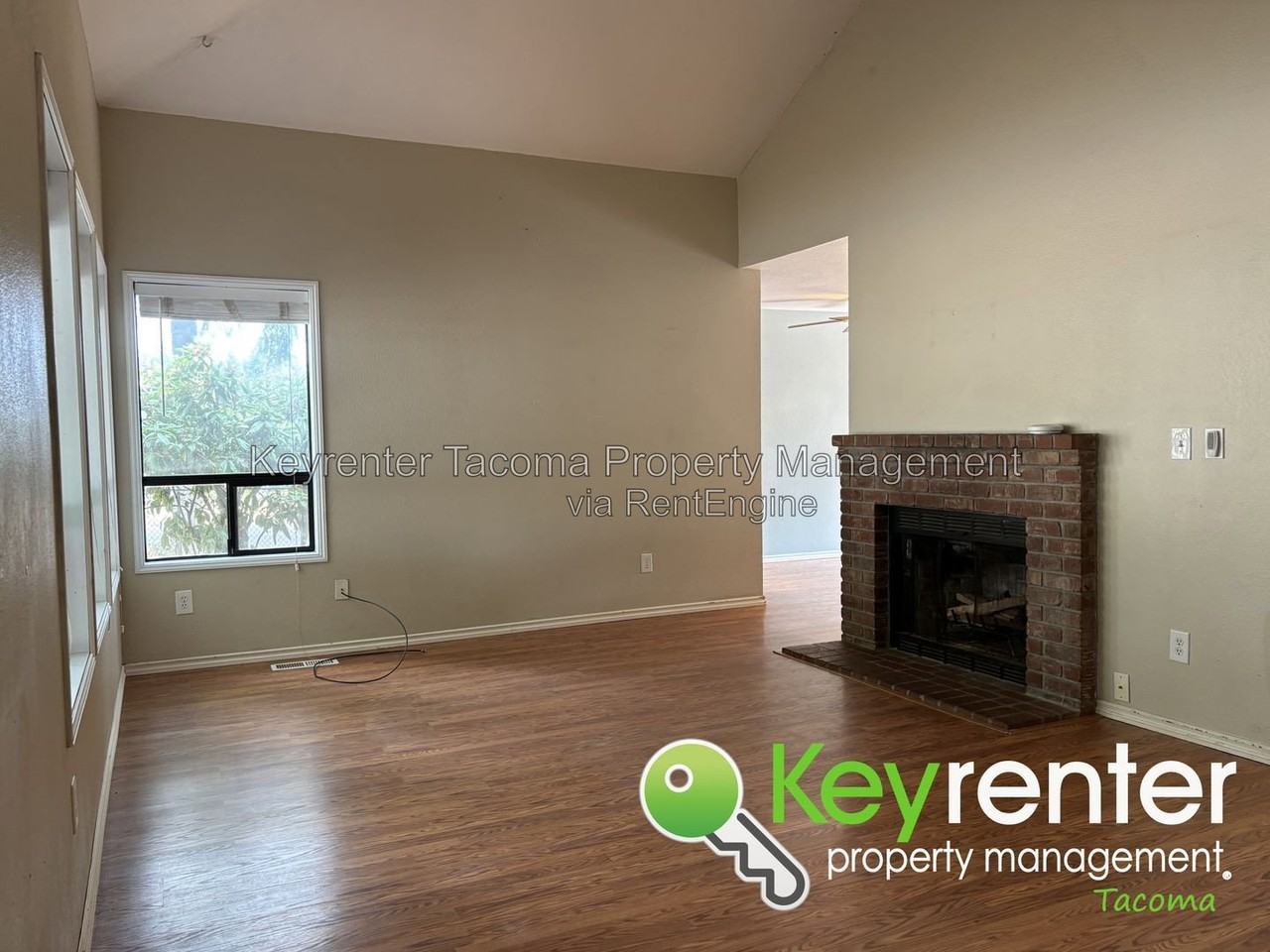 1448 Nw Island Lake Rd - Photo 3 of 32