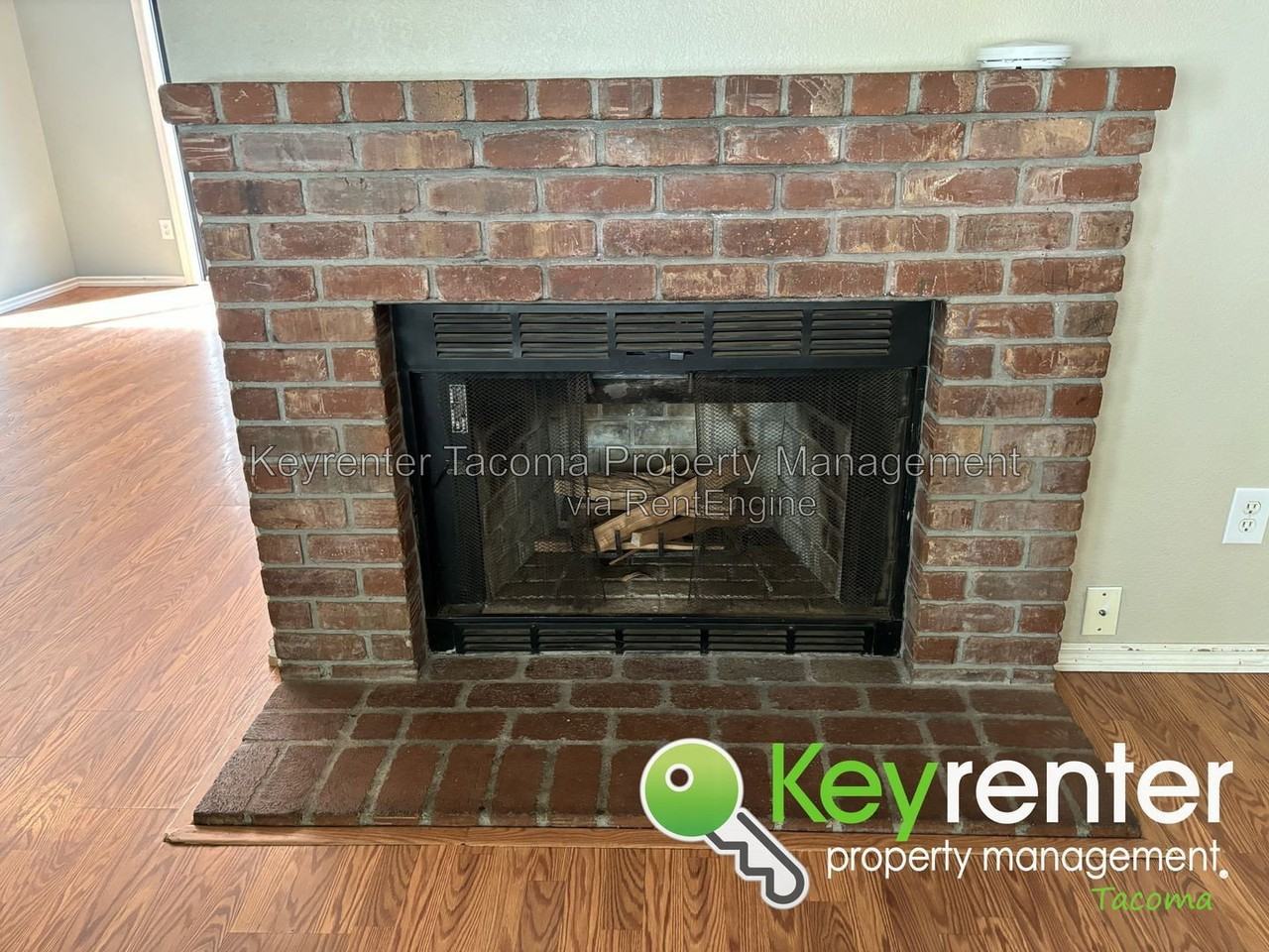 1448 Nw Island Lake Rd - Photo 4 of 32