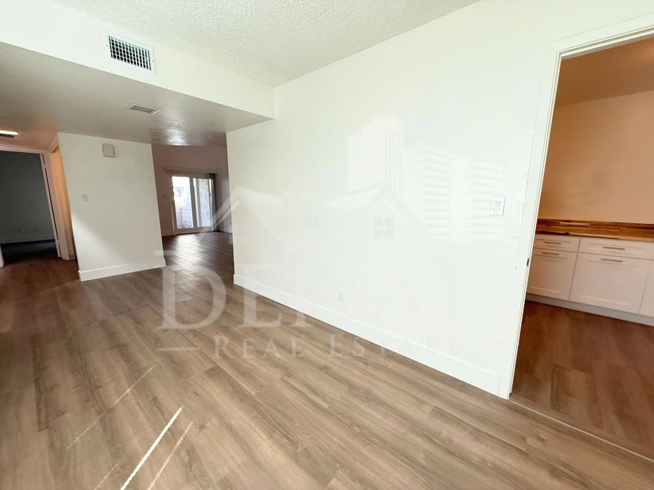 7772 N 19th Dr - Photo 6 of 23