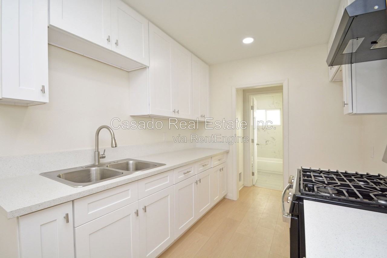 2213 E Spaulding St #A - Photo 4 of 11