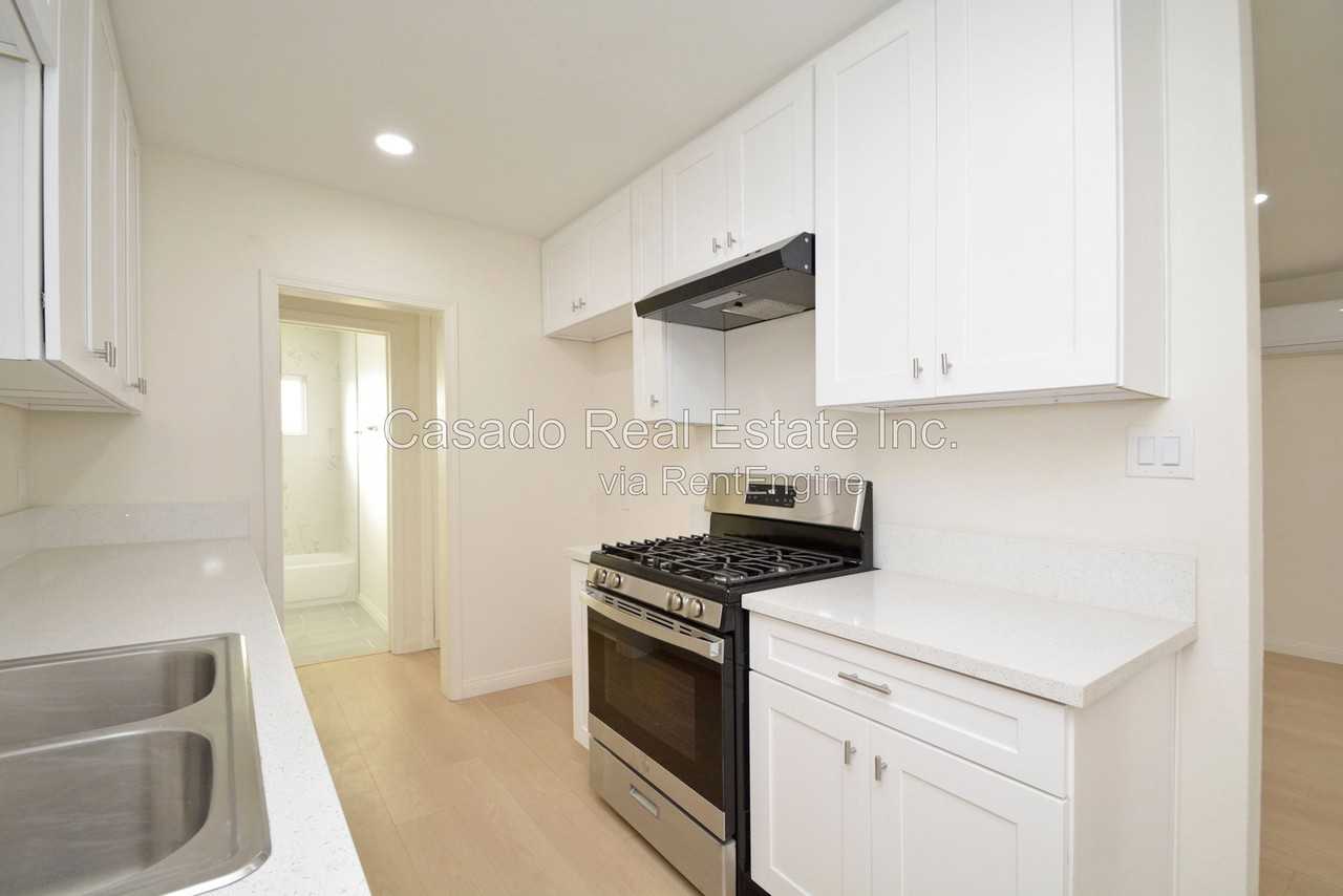 2213 E Spaulding St #A - Photo 5 of 11