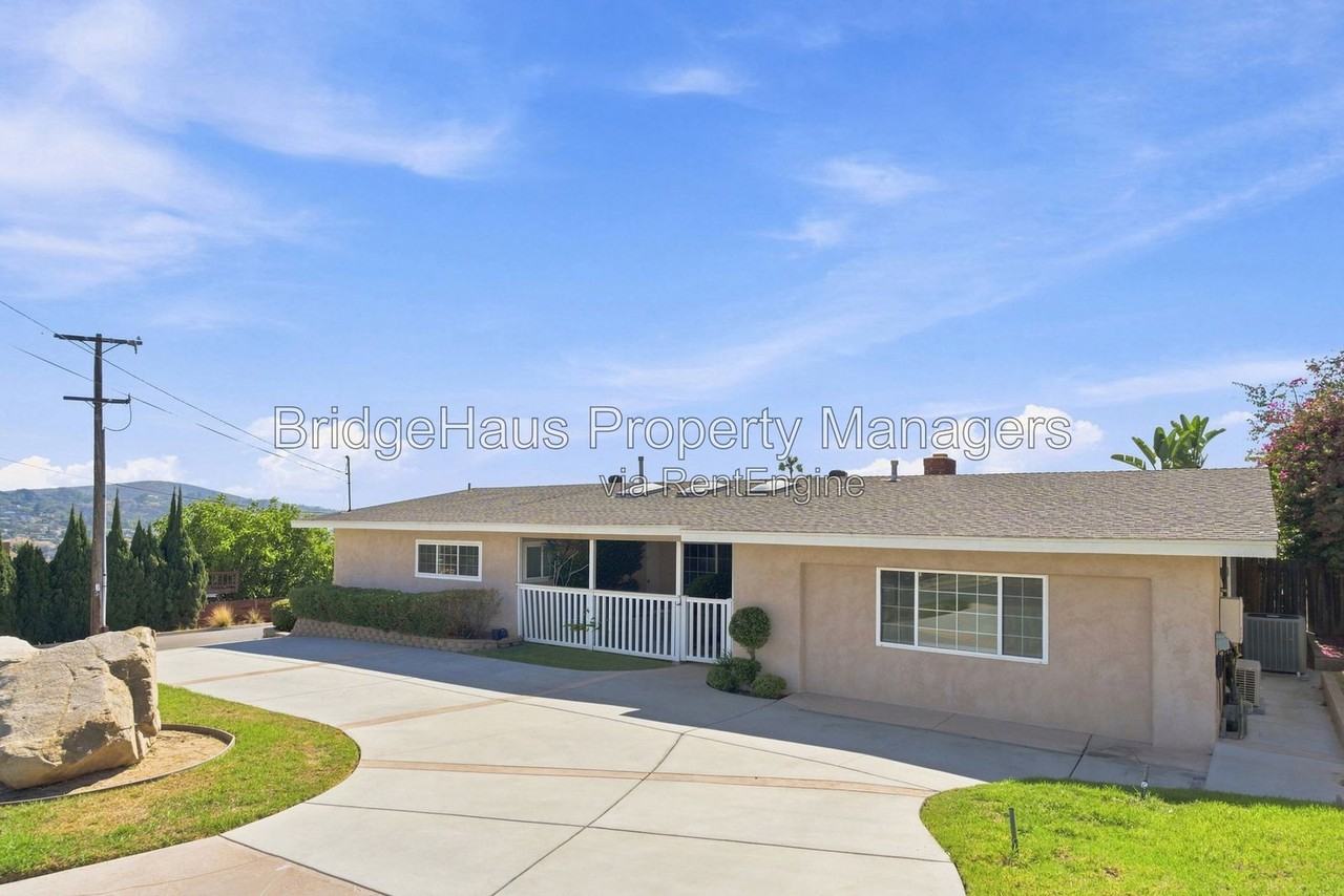 4306 Lomo Del Sur - Photo 2 of 39