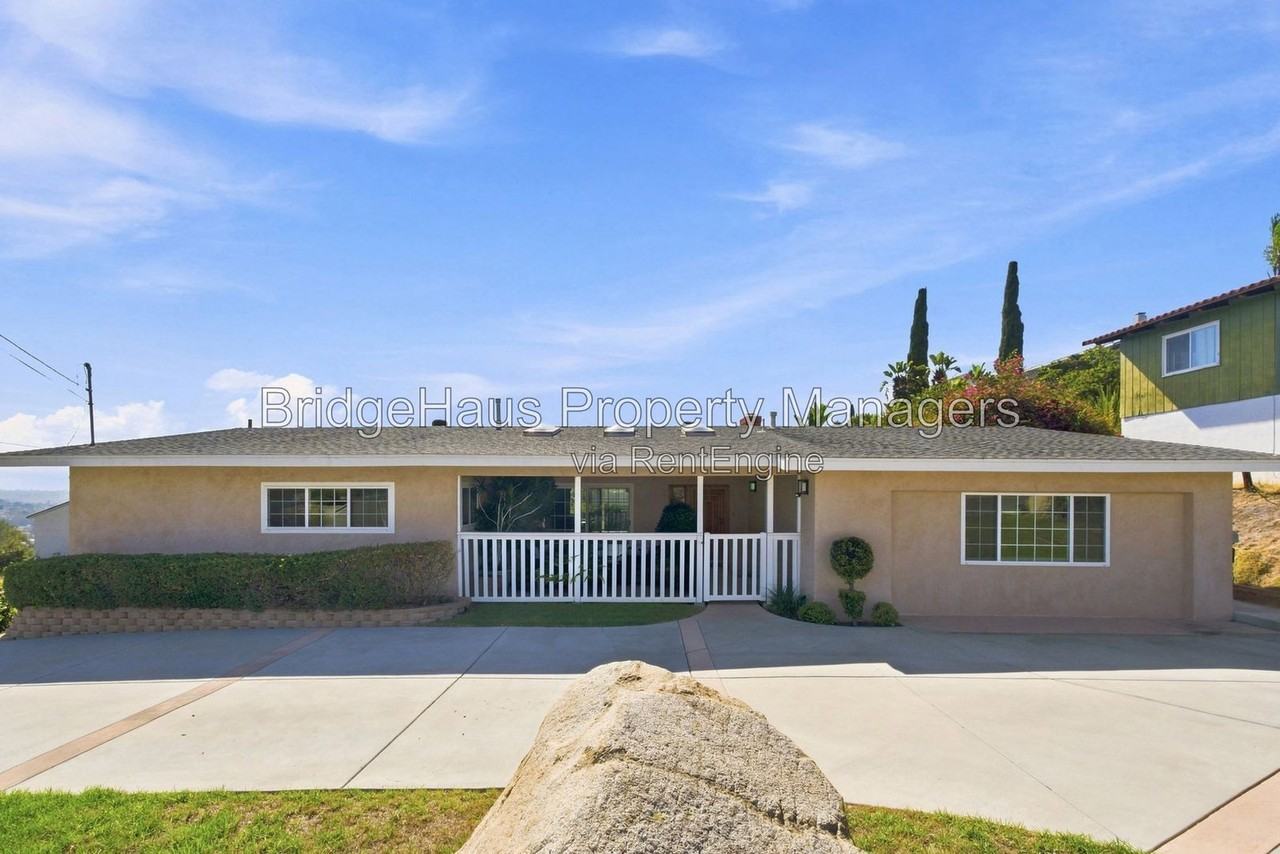 4306 Lomo Del Sur - Photo 4 of 39