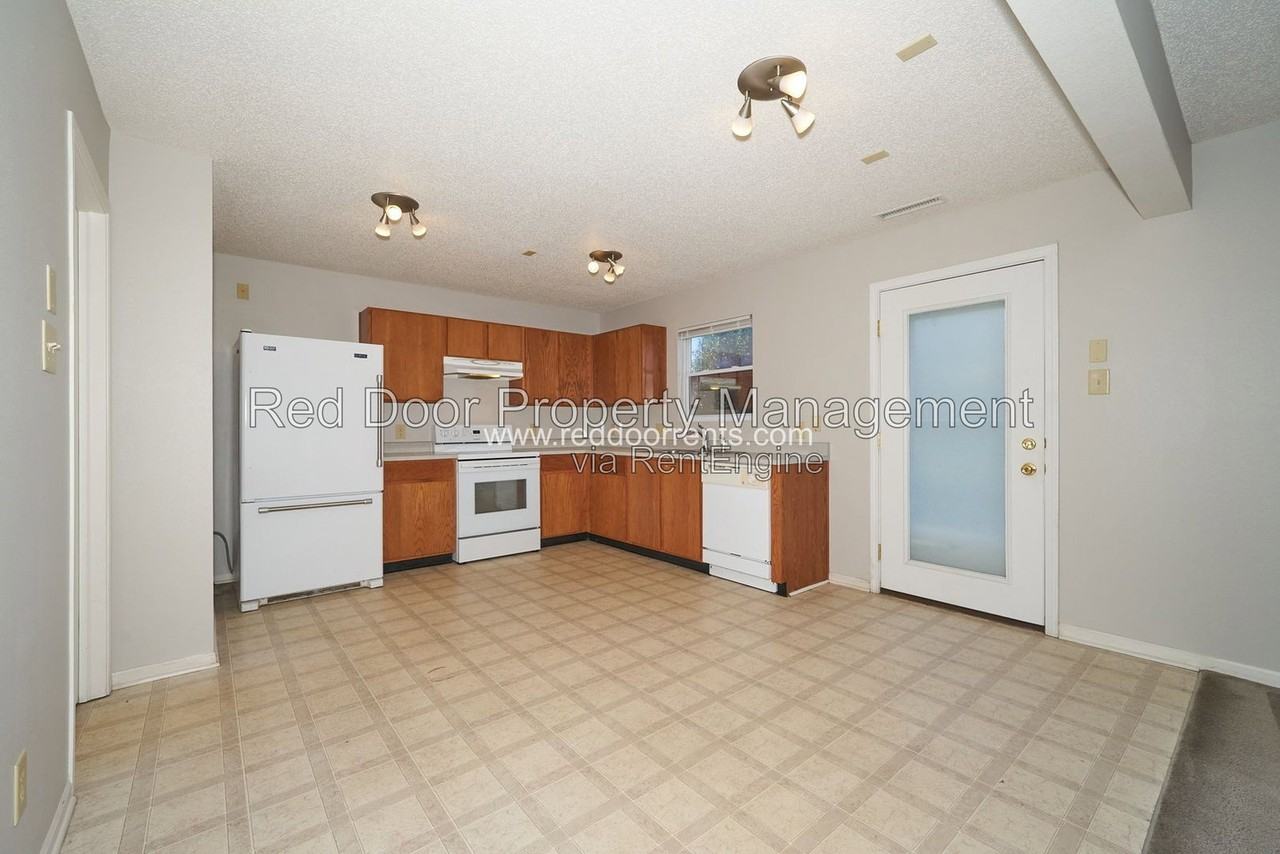 1774 Elijah Blue Dr - Photo 6 of 37