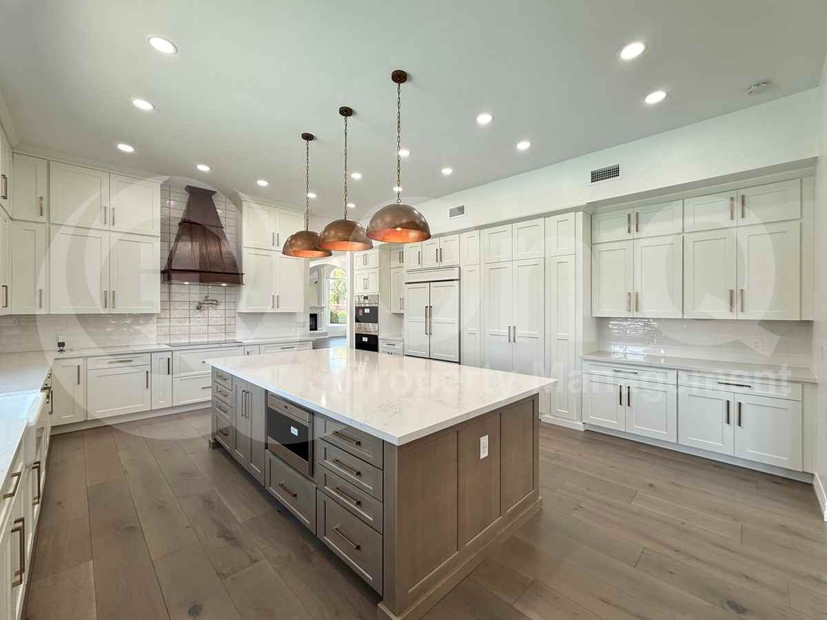 1523 E Treasure Cove Dr - Photo 5 of 50