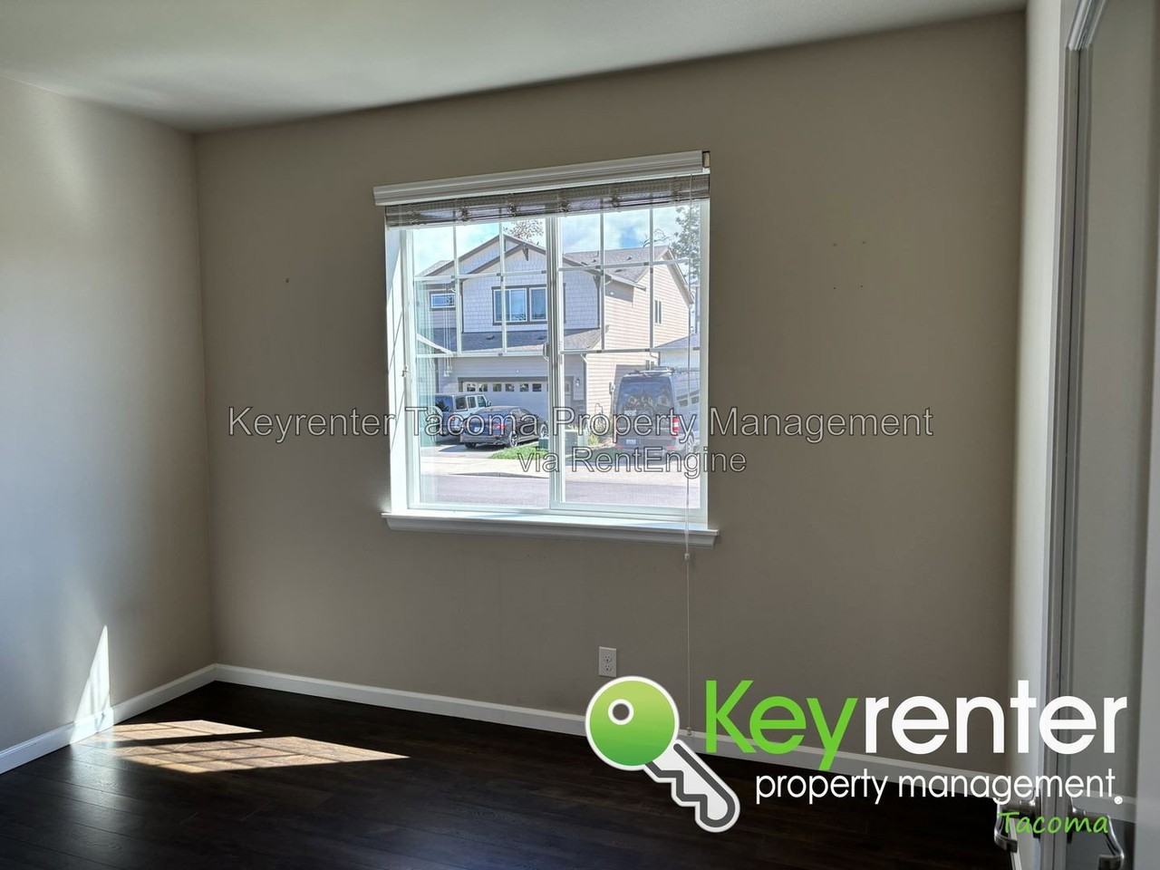 5513 24th St Ne - Photo 3 of 36