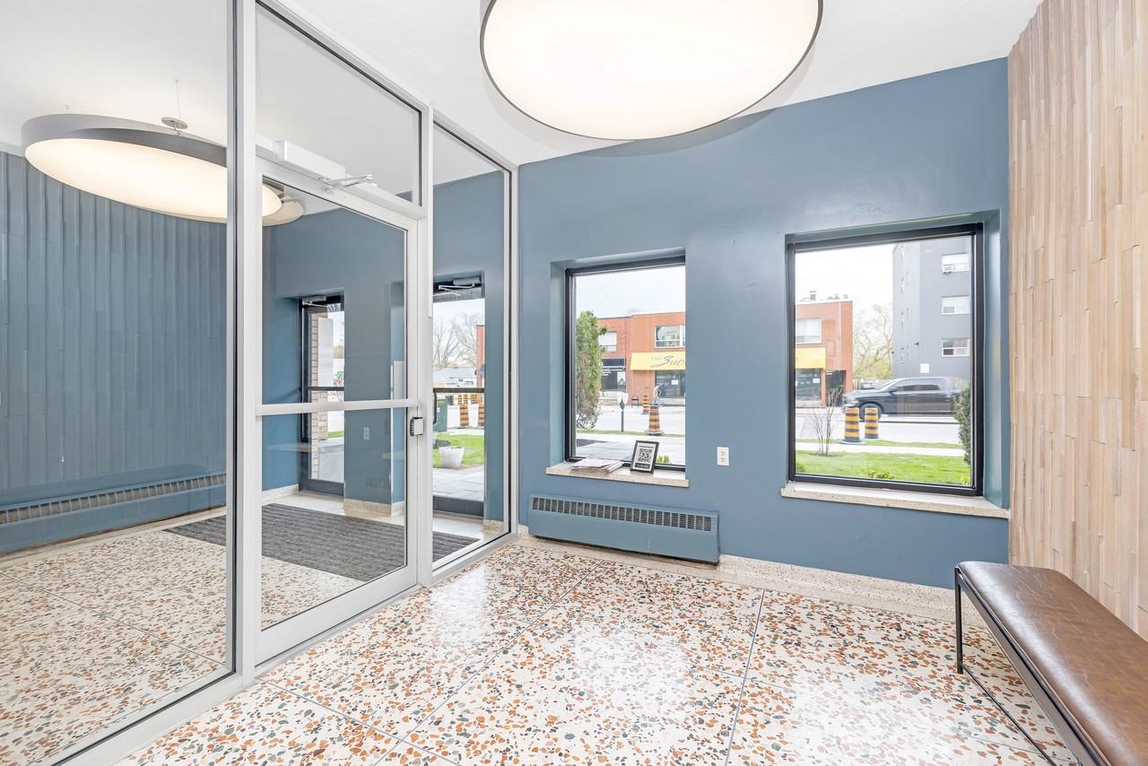 435 Kerr Street - Photo 5 of 14