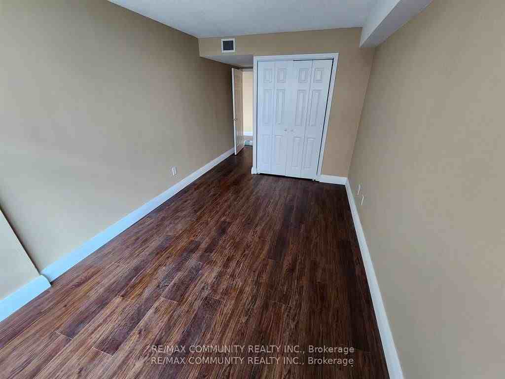 4727 Sheppard Avenue East #804 - Photo 7 of 20