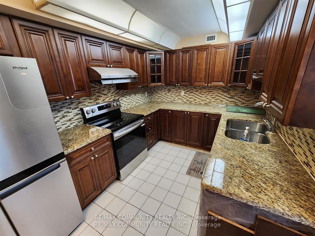 4727 Sheppard Avenue East #804 - Photo 2 of 20
