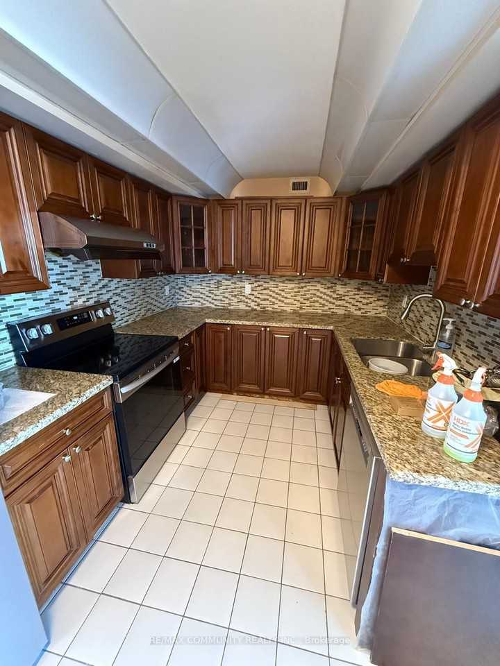 4727 Sheppard Avenue East #804 - Photo 3 of 20