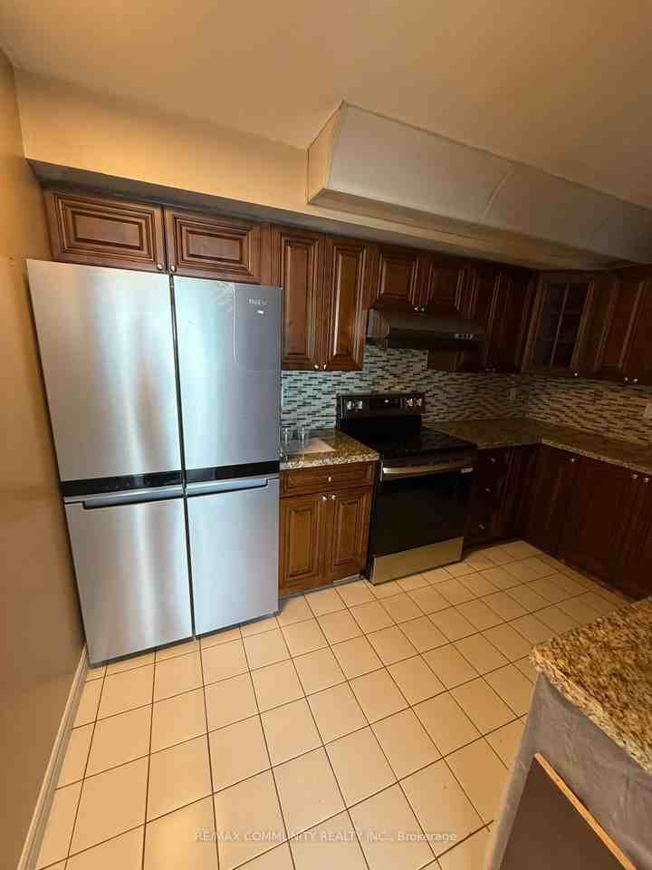 4727 Sheppard Avenue East #804 - Photo 5 of 20