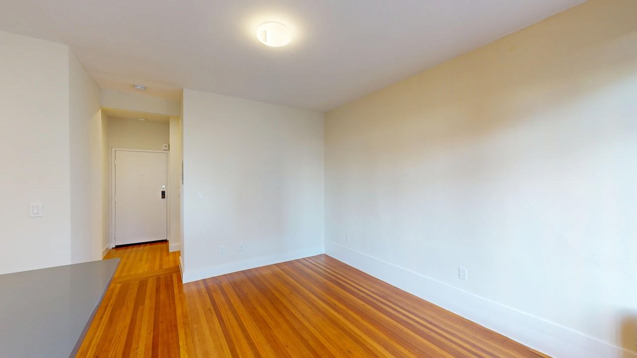 655 Stockton Street - Photo 2 of 39