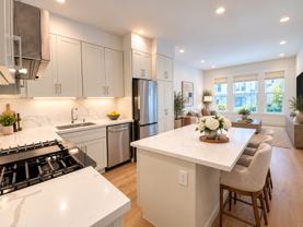 1439 Leavenworth St #4 - Photo 1 of 1