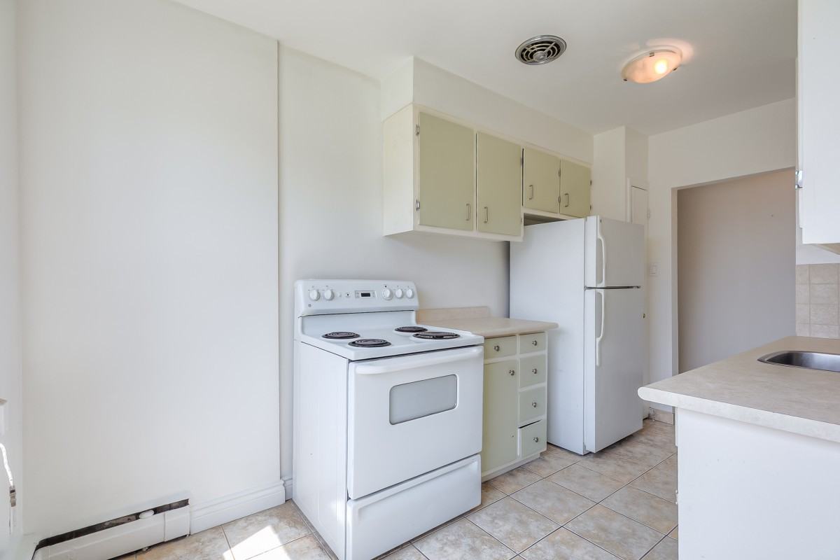 111 Craydon Rd #204 - Photo 5 of 19
