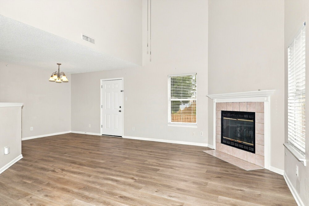 16804 Lowell Dr - Photo 4 of 16