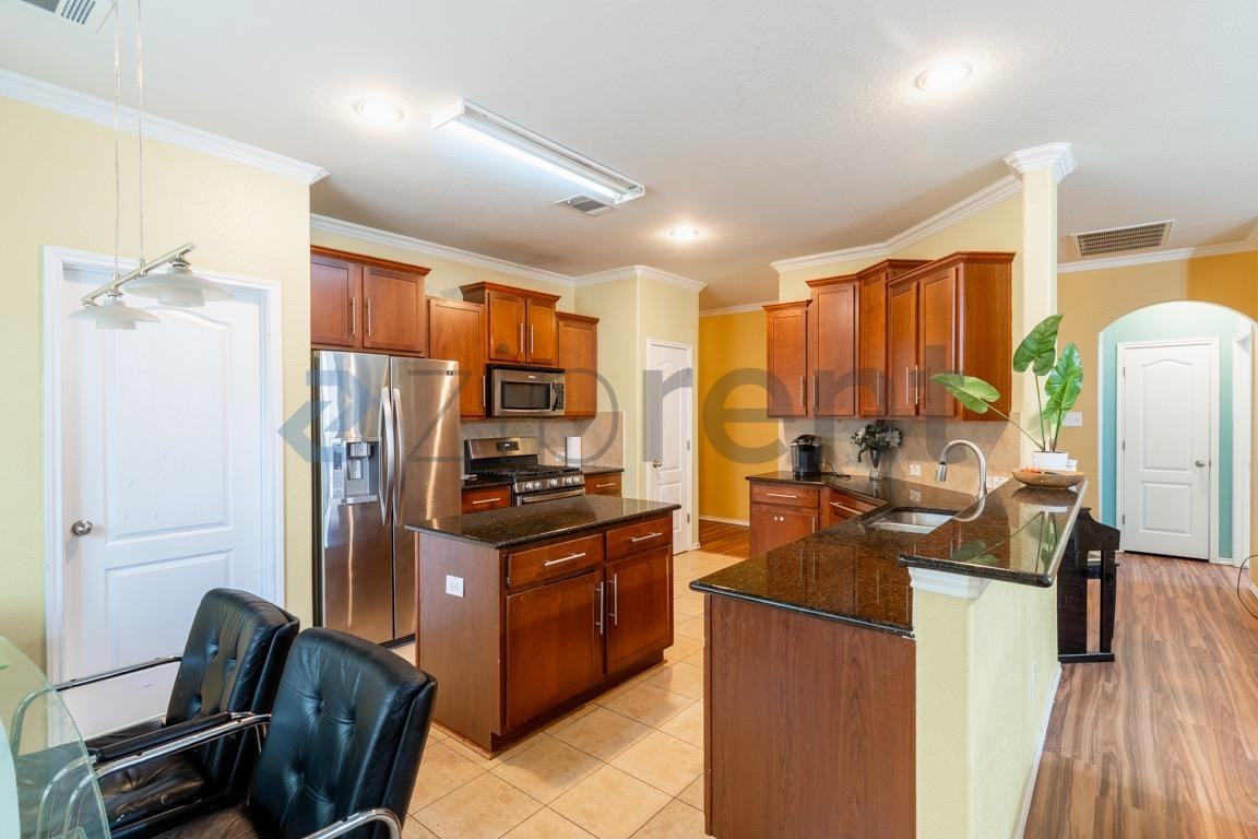 120 Kodiak Dr - Photo 5 of 28