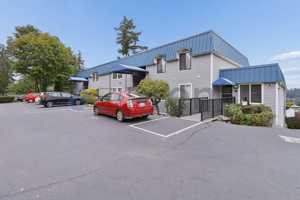 featured image of 924 Shorewood Dr #A3
