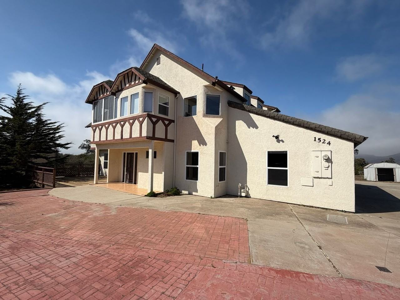 1524 Los Osos Valley Rd - Photo 3 of 32