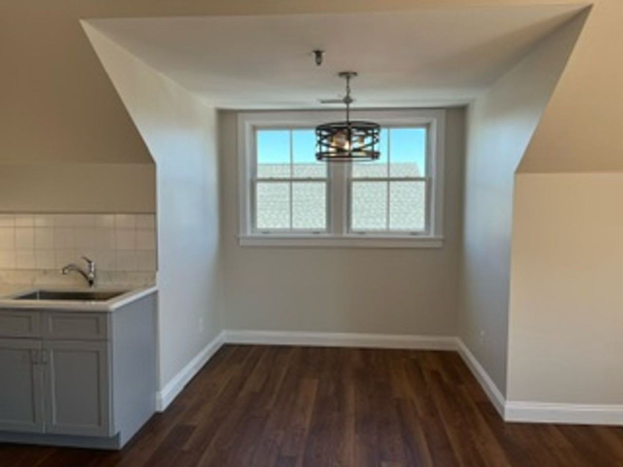 737 Boston Post Rd - Photo 3 of 12