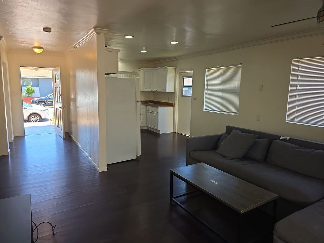 5544 Mary Lane Dr - Photo 4 of 23