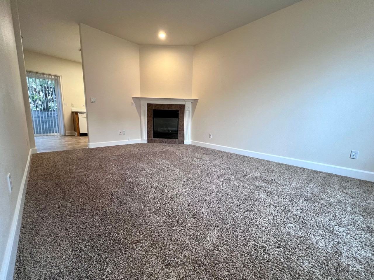 16783 Ne Halsey St - Photo 3 of 29