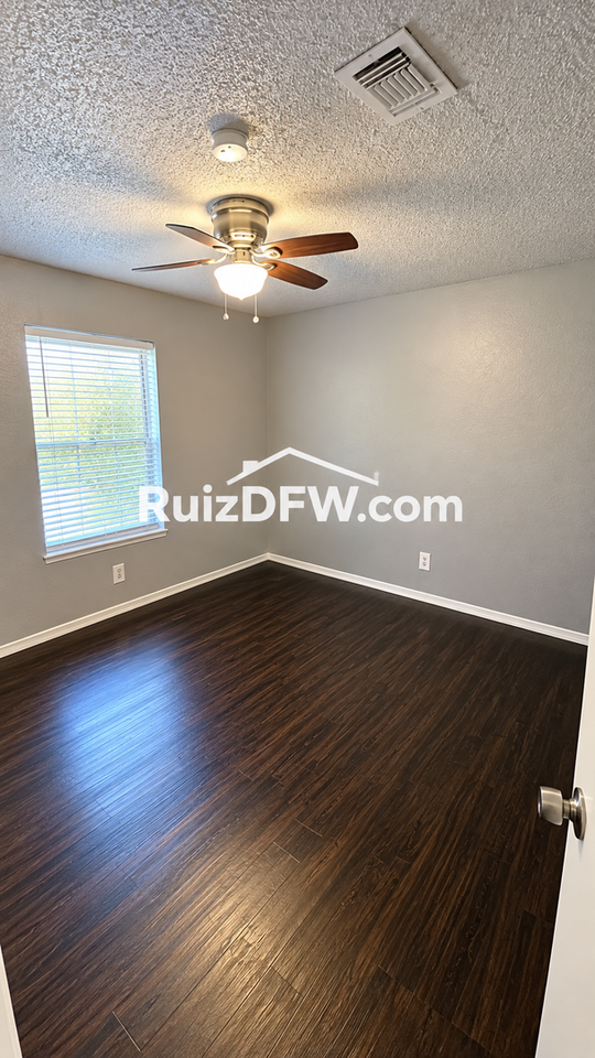 2832 Ne 34th St - Photo 5 of 5