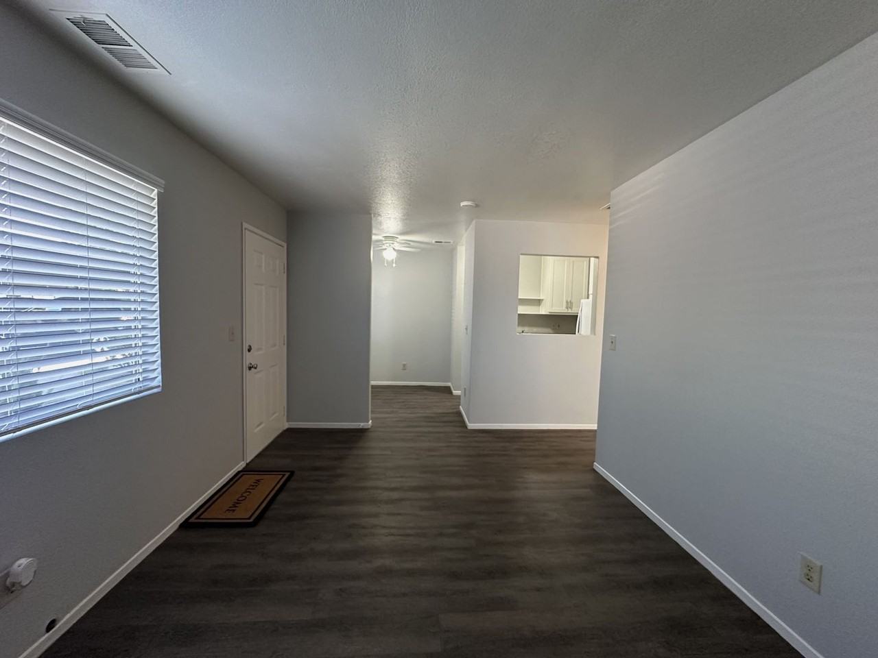 2601 Delano Ave - Photo 6 of 19