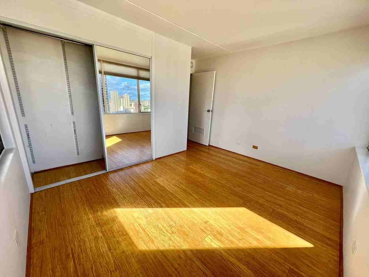 411 Hobron Ln #3213 - Photo 4 of 17