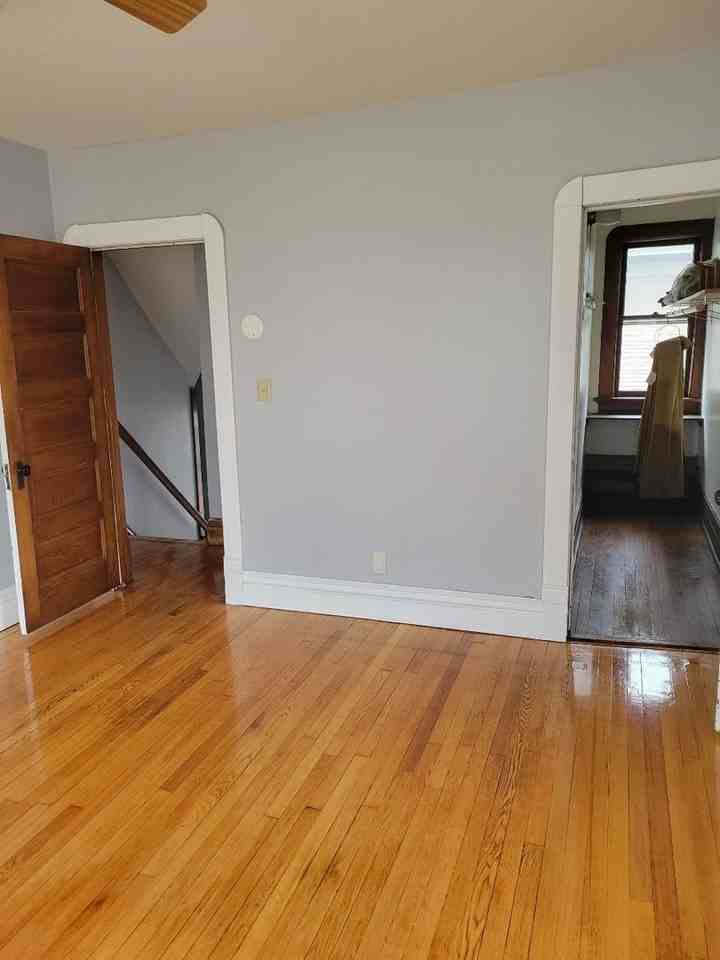 1633 Van Buren Ave - Photo 7 of 15