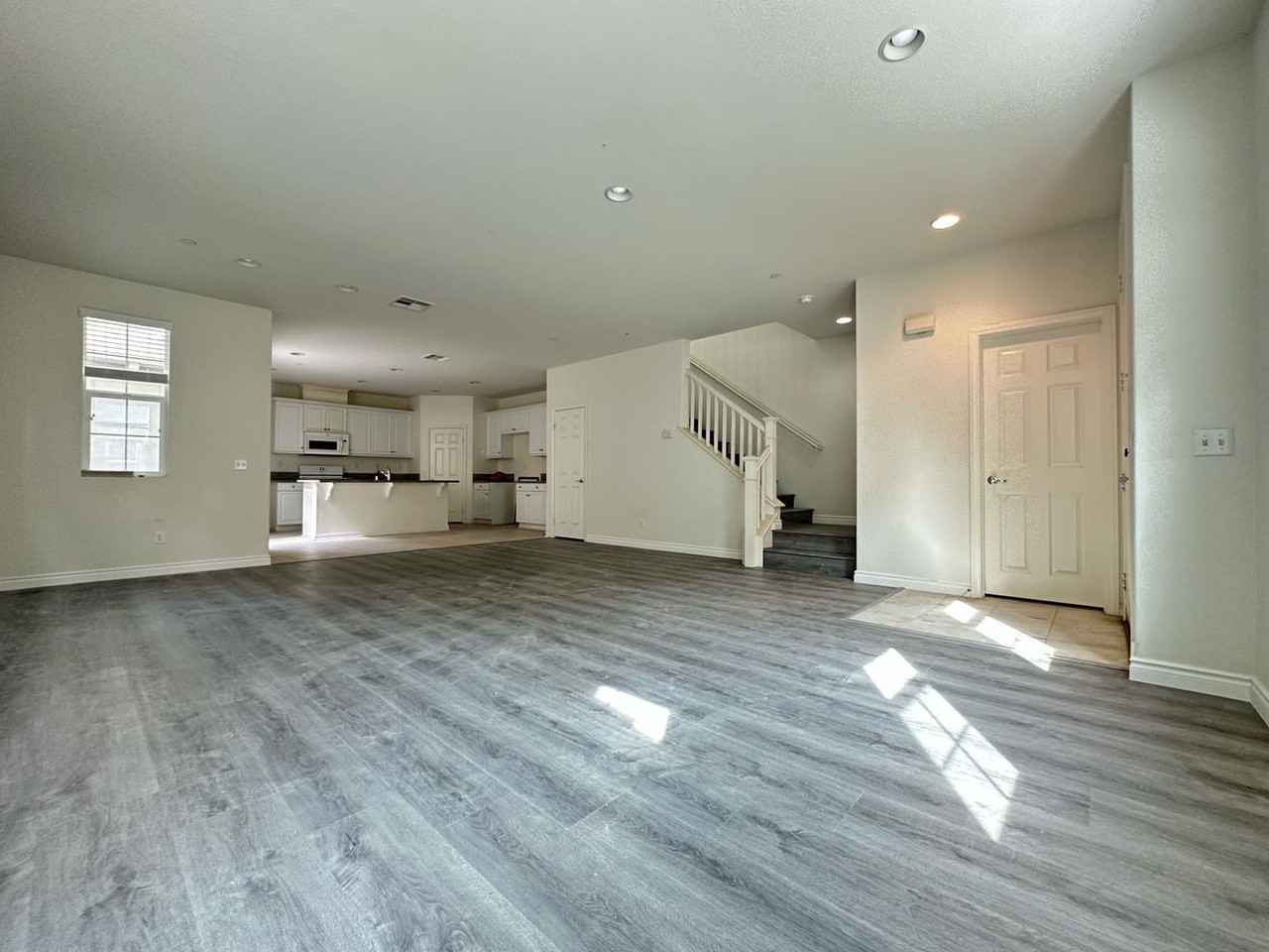 6043 Snapdragon St - Photo 2 of 20