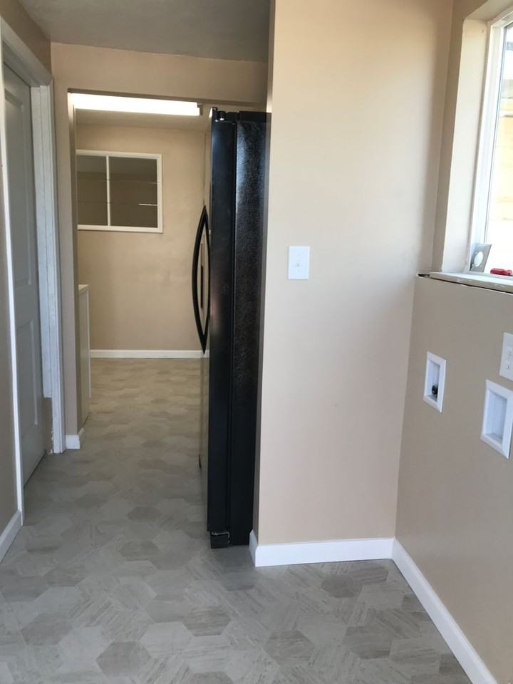 1018 W Oregon St - Photo 5 of 17