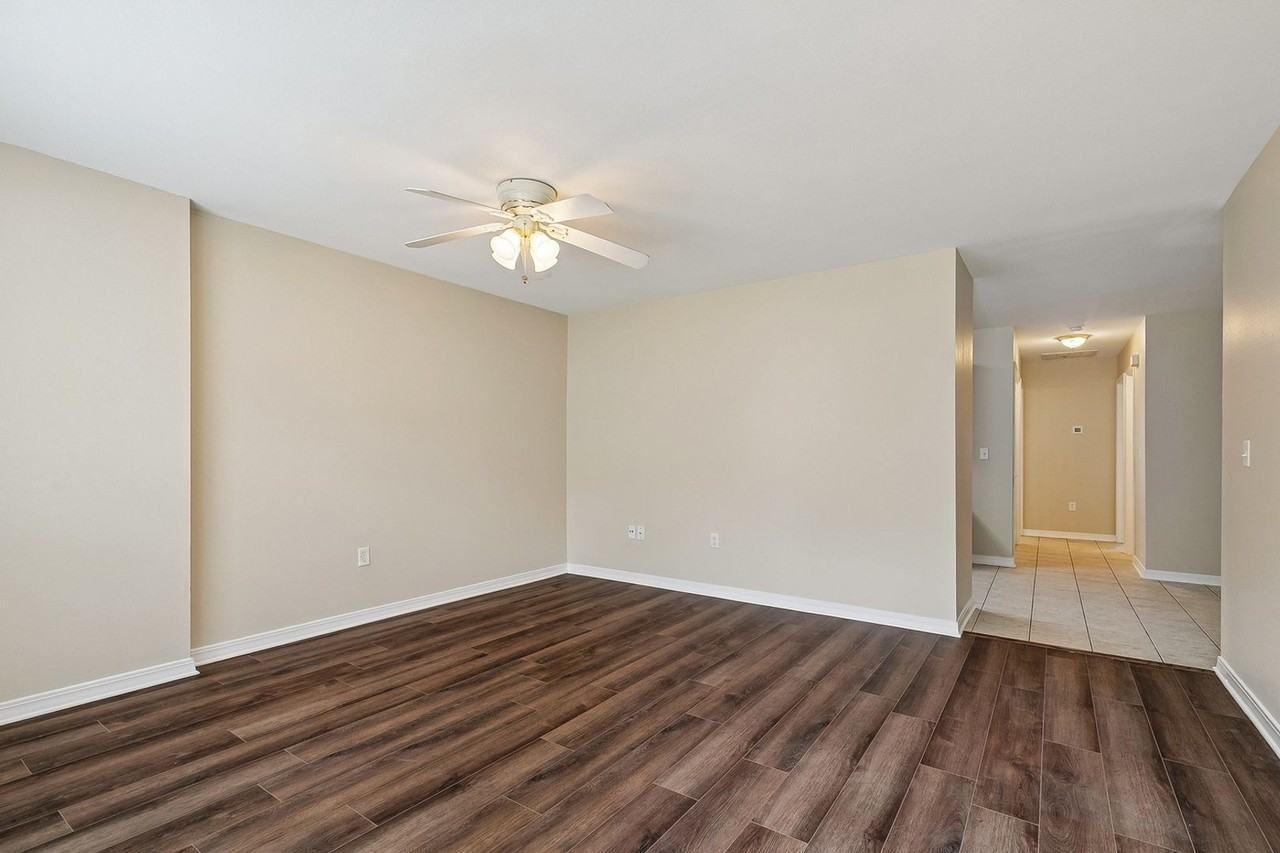 103 Covington Meadow Cir #H - Photo 3 of 18