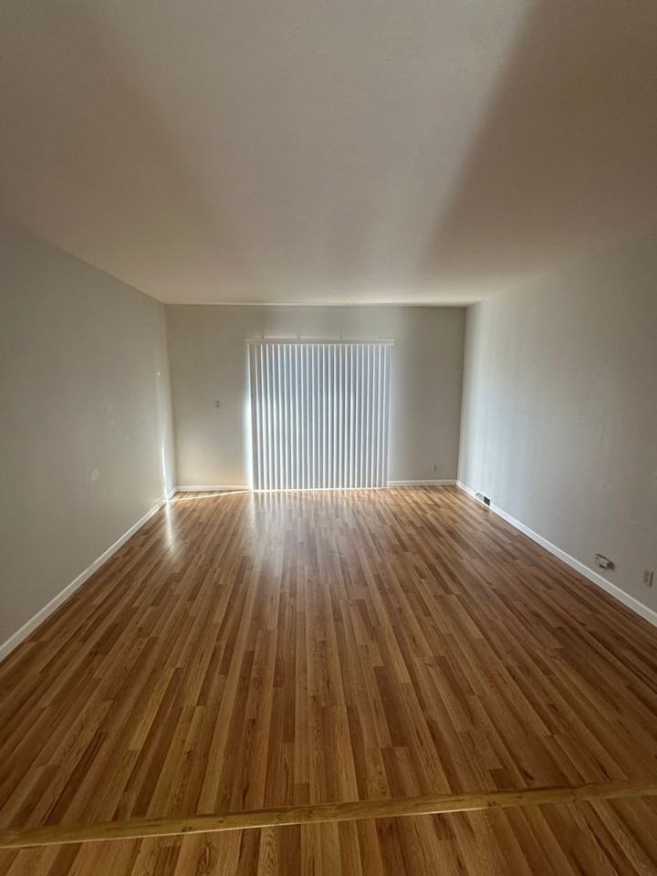 6424 Vegas Dr - Photo 3 of 16
