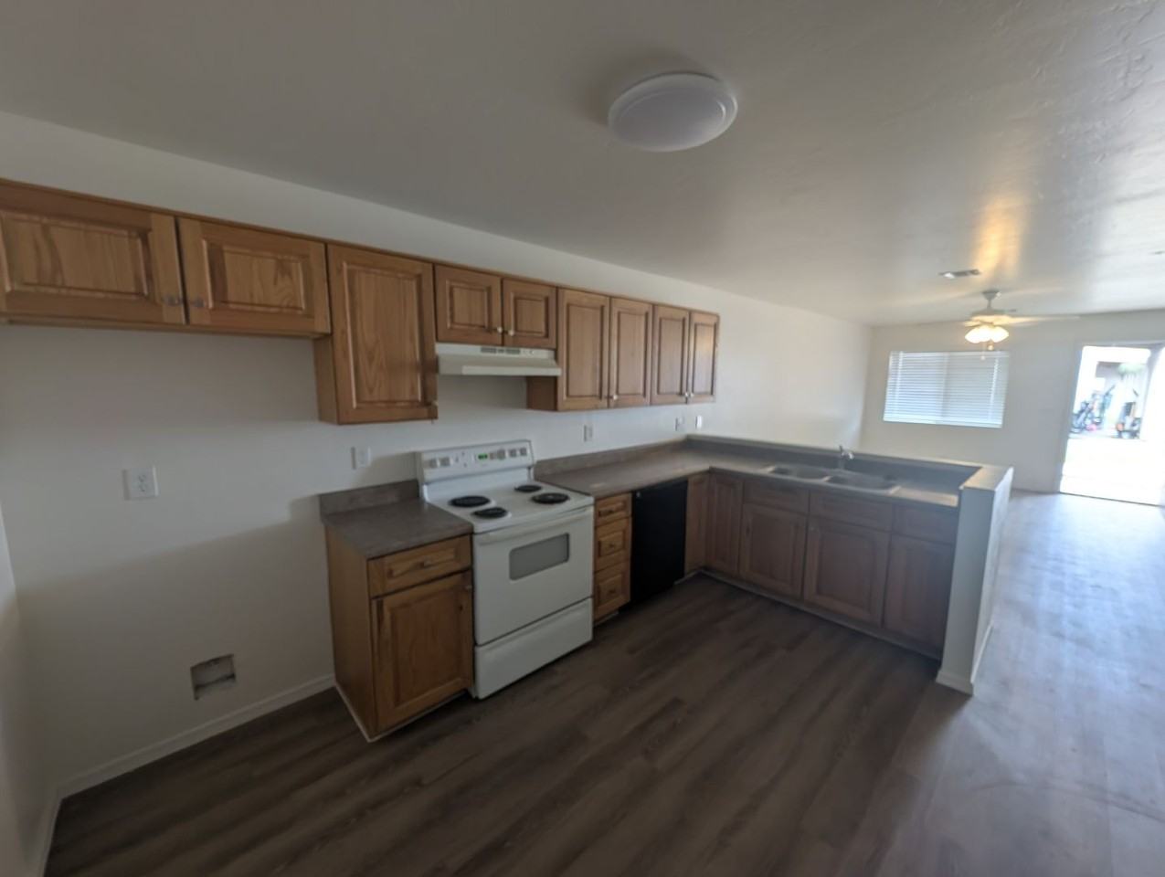 2642 N Los Altos Ave #2 - Photo 6 of 12