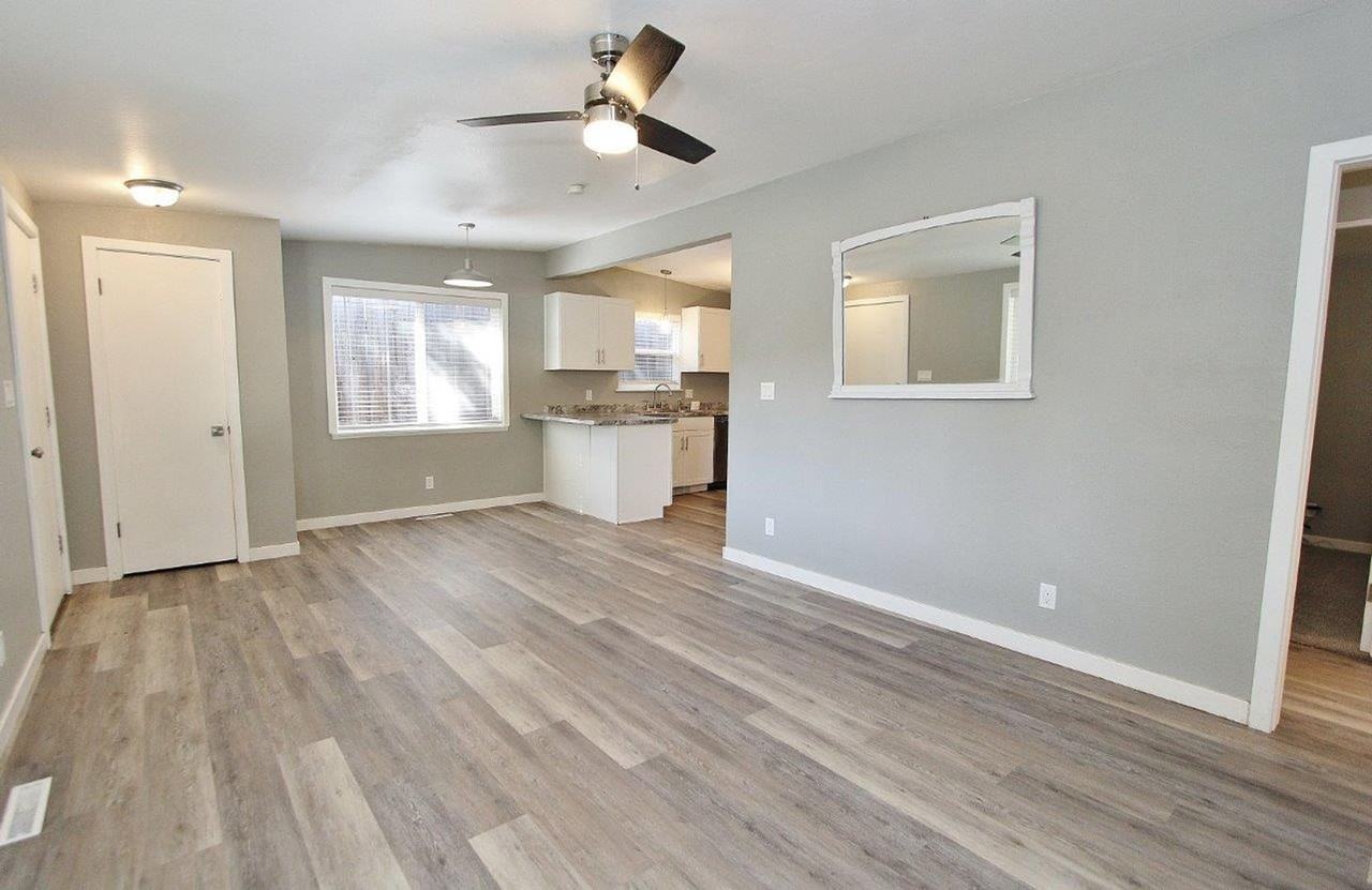 1319 S Michigan Ave - Photo 4 of 21