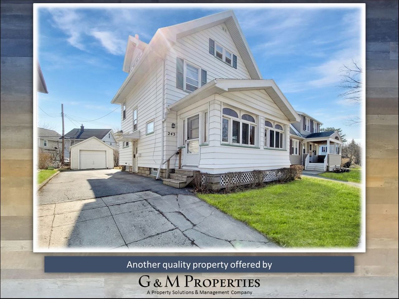 243 Winbourne Rd - Photo 4 of 33