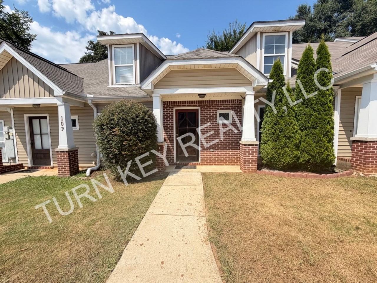 113 Little John Cir - Photo 2 of 14