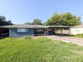 featured image of 3265 East Dr