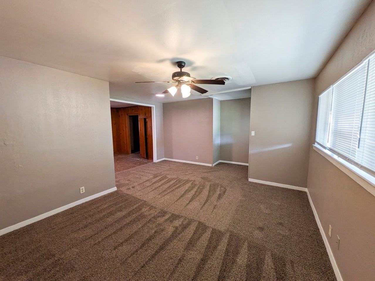 3265 East Dr - Photo 3 of 18