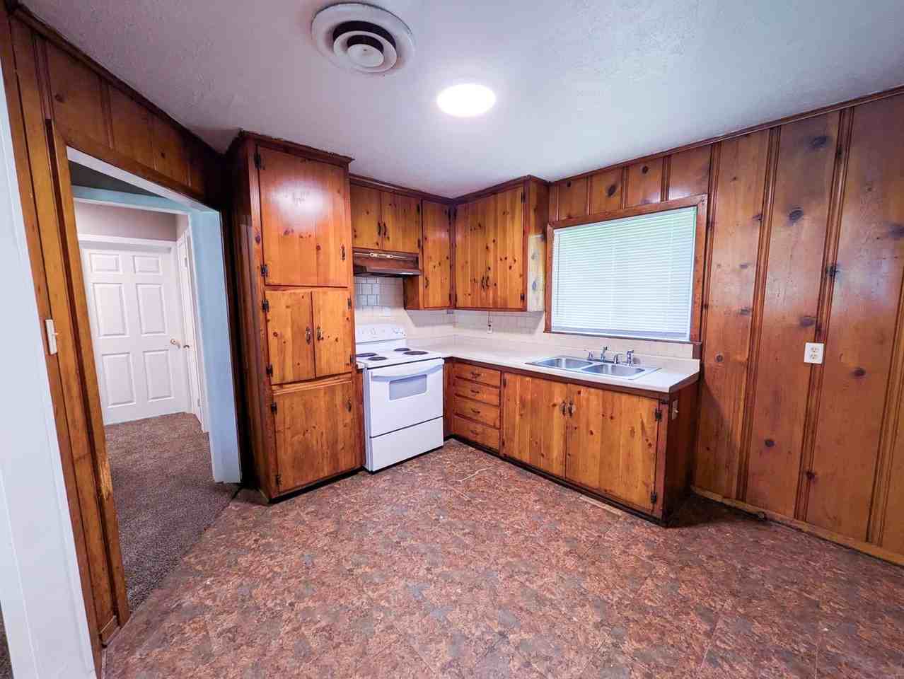 3265 East Dr - Photo 6 of 18