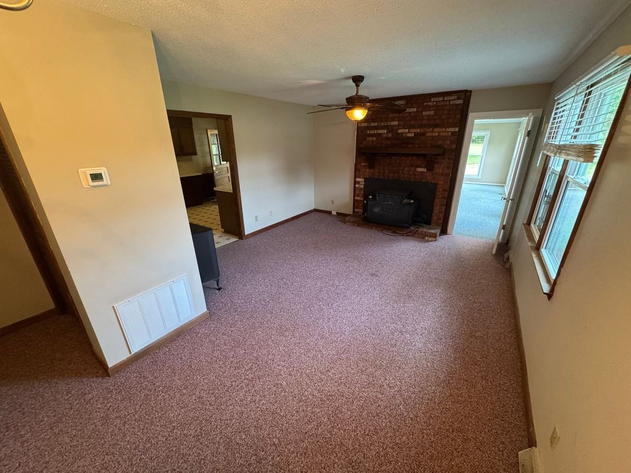 704 Bailey Rd - Photo 7 of 23