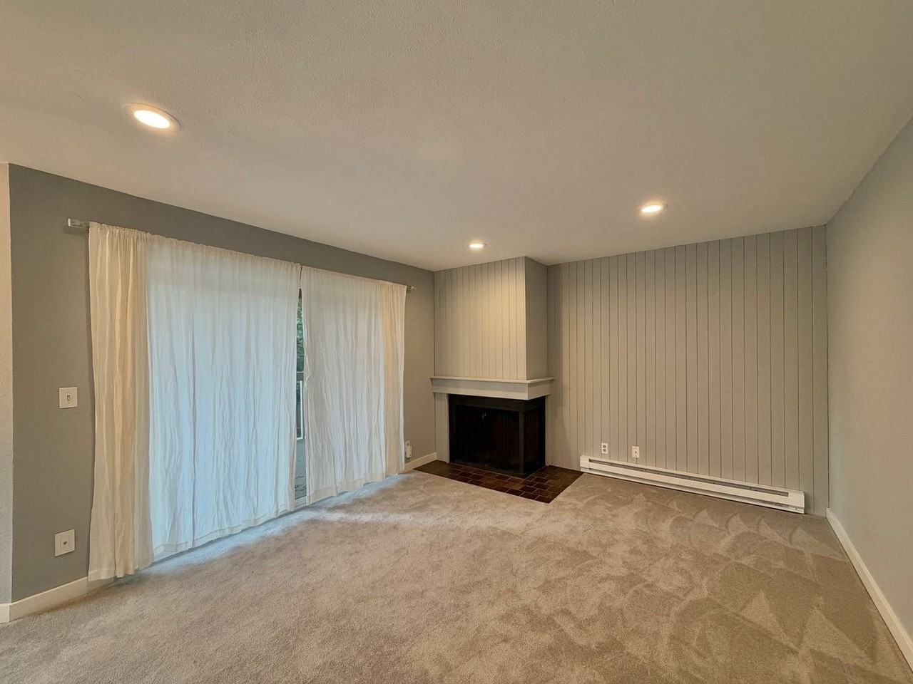 725 9th Ave S #202 - Photo 4 of 17