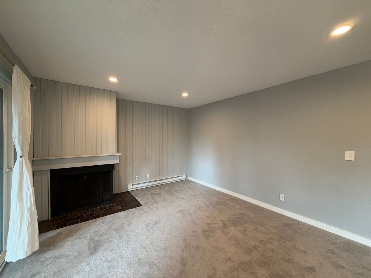 725 9th Ave S #202 - Photo 5 of 17