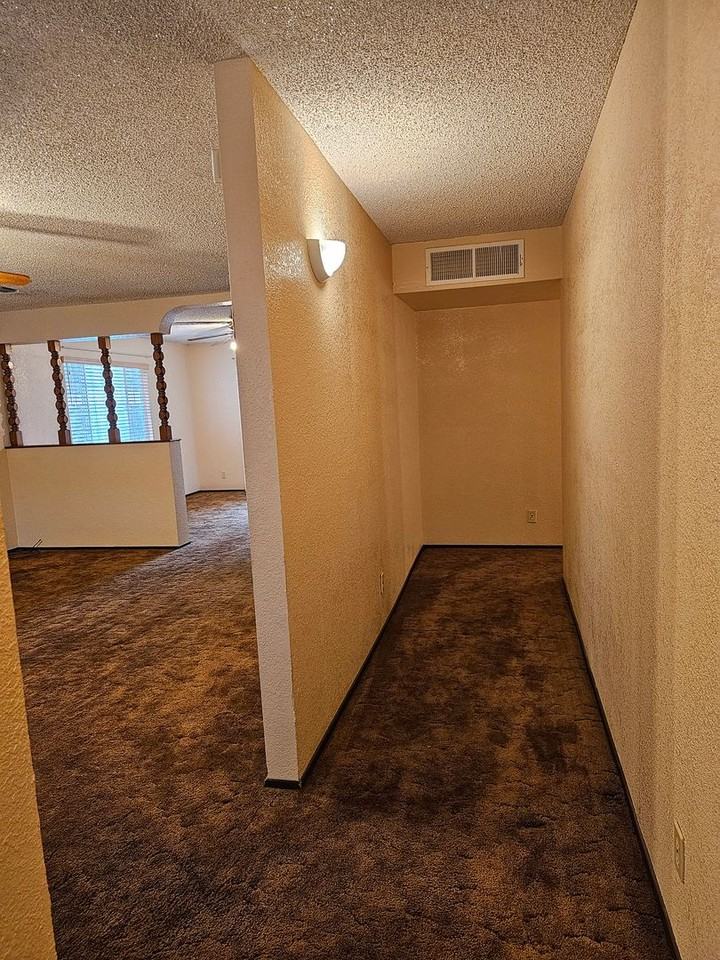 150 8th St - Photo 5 of 30