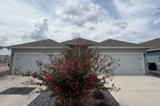 3403 Lindsay Ln - Photo 1 of 1