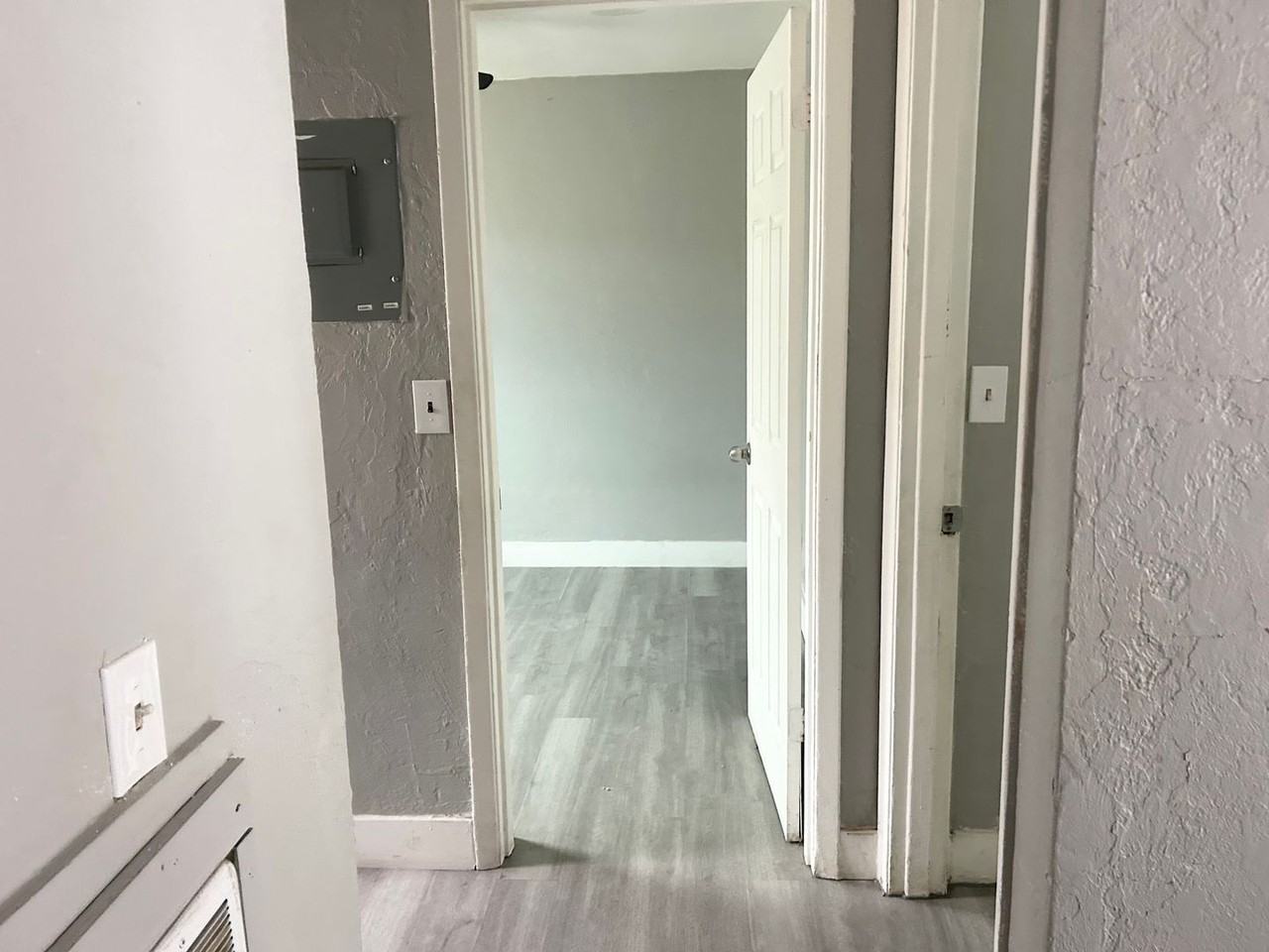 424 N Charles St #07 - Photo 4 of 13