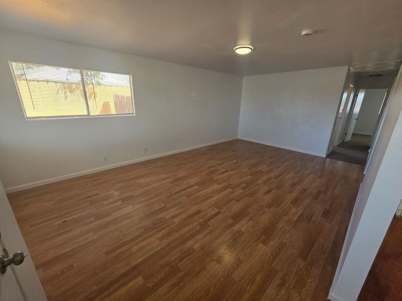 299 N Marguerite Ave - Photo 2 of 19
