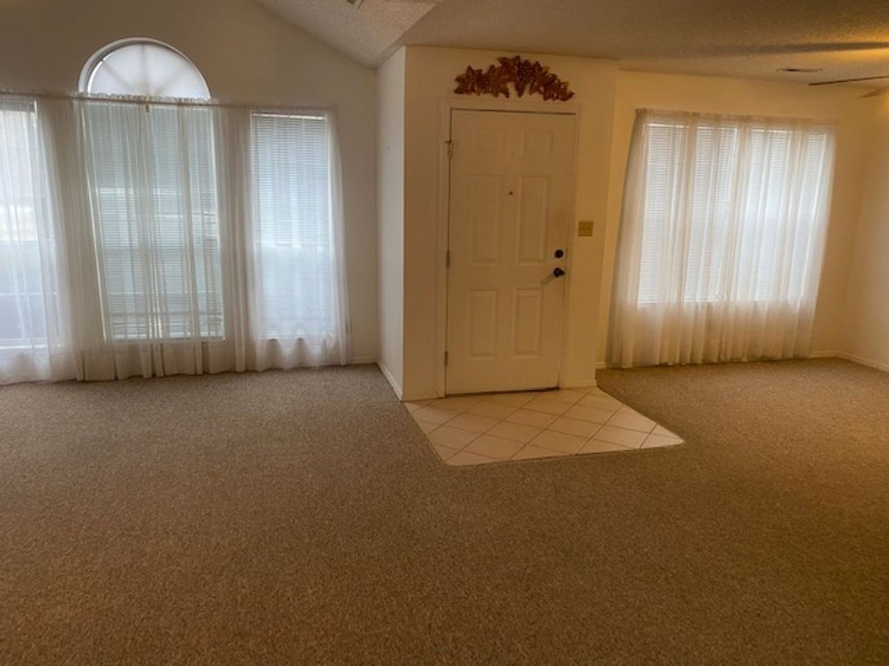 343 S Northpark Ln - Photo 4 of 14