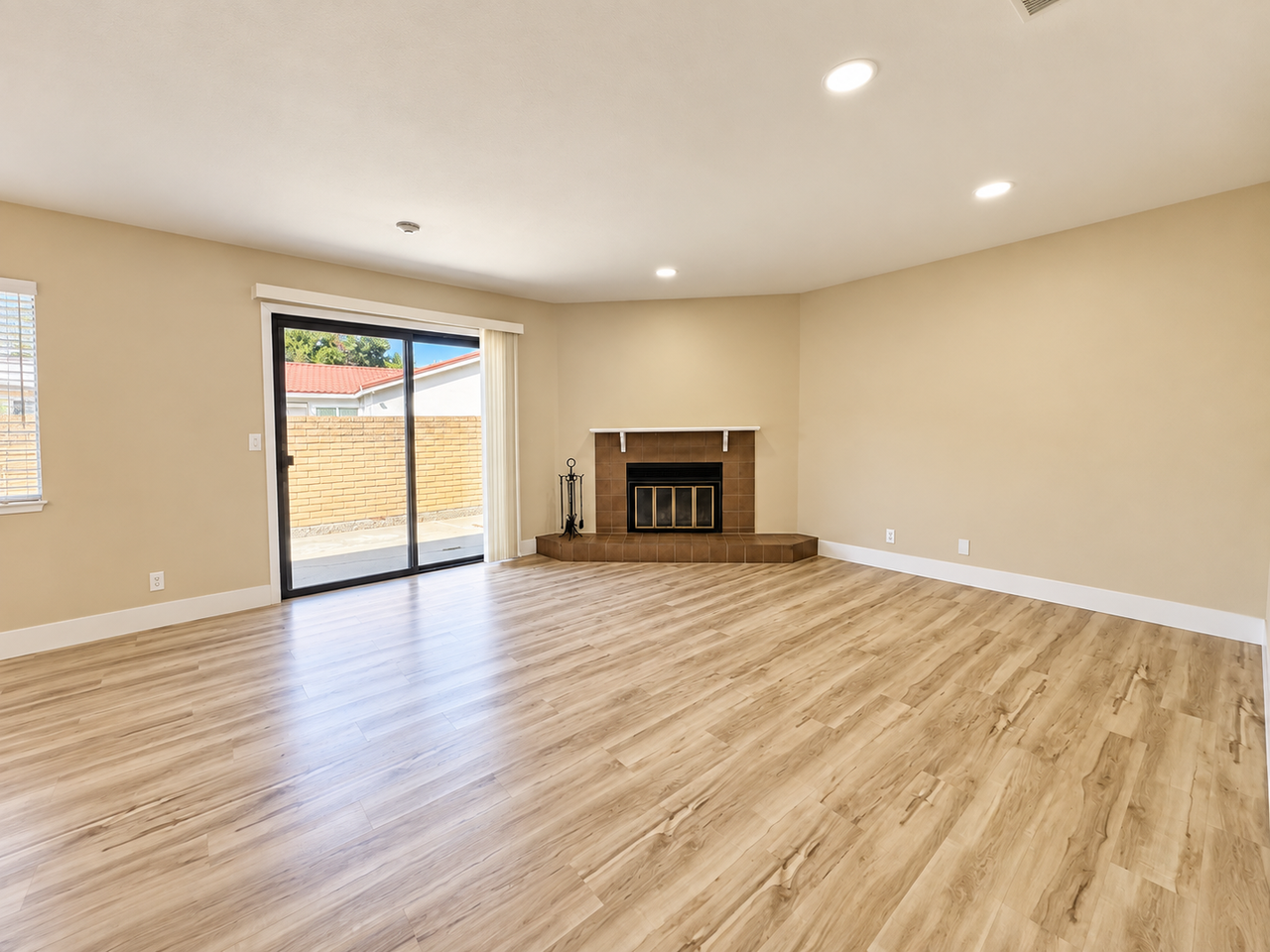 2619 Village Ct - Photo 4 of 14
