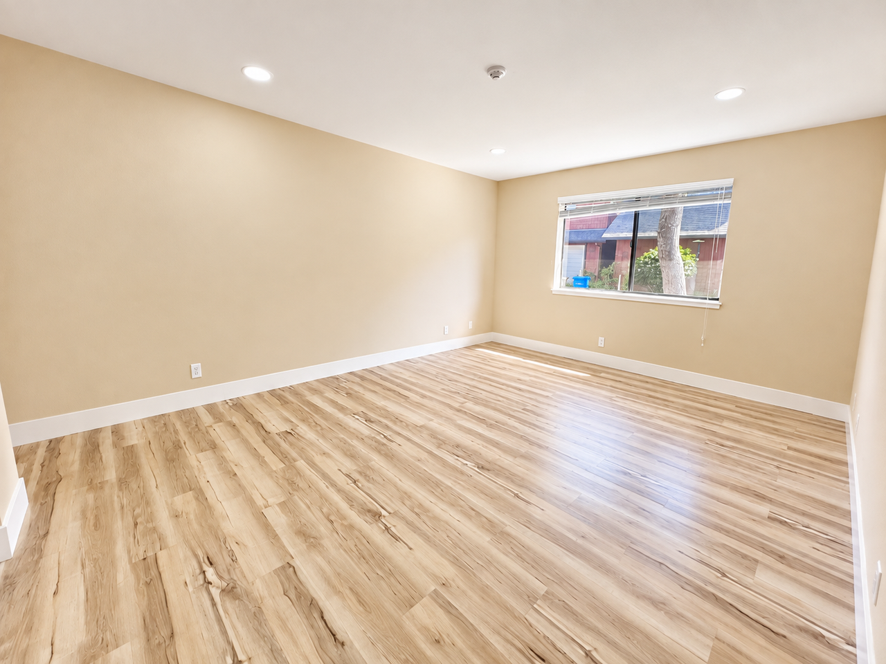 2619 Village Ct - Photo 7 of 14